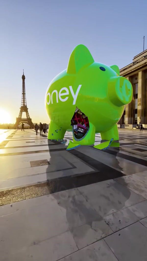 ONEY Giant Piggy Bank Breaks and Gifts Overflow