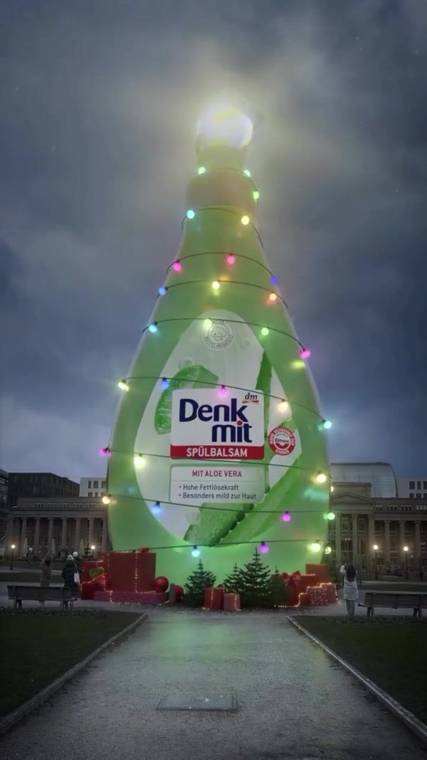 DM Giant Dishwashing Detergent Christmas Tree