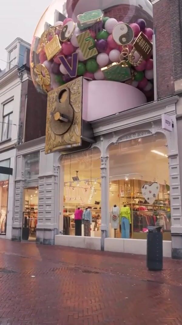 My Jewellery Classic Gumball Machine Above Boutique