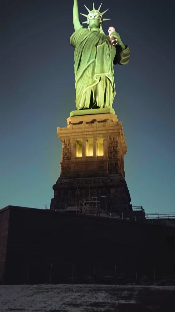 CELSIUS Statue of Liberty Drinks Energy Drink