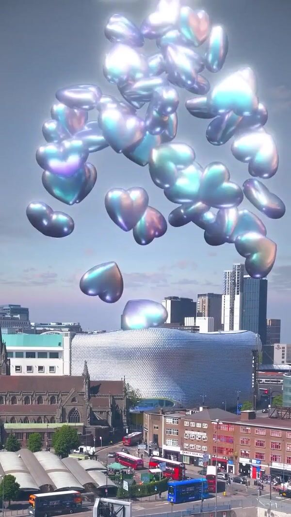 Bershka Giant Silver Purse Release Floating Hearts