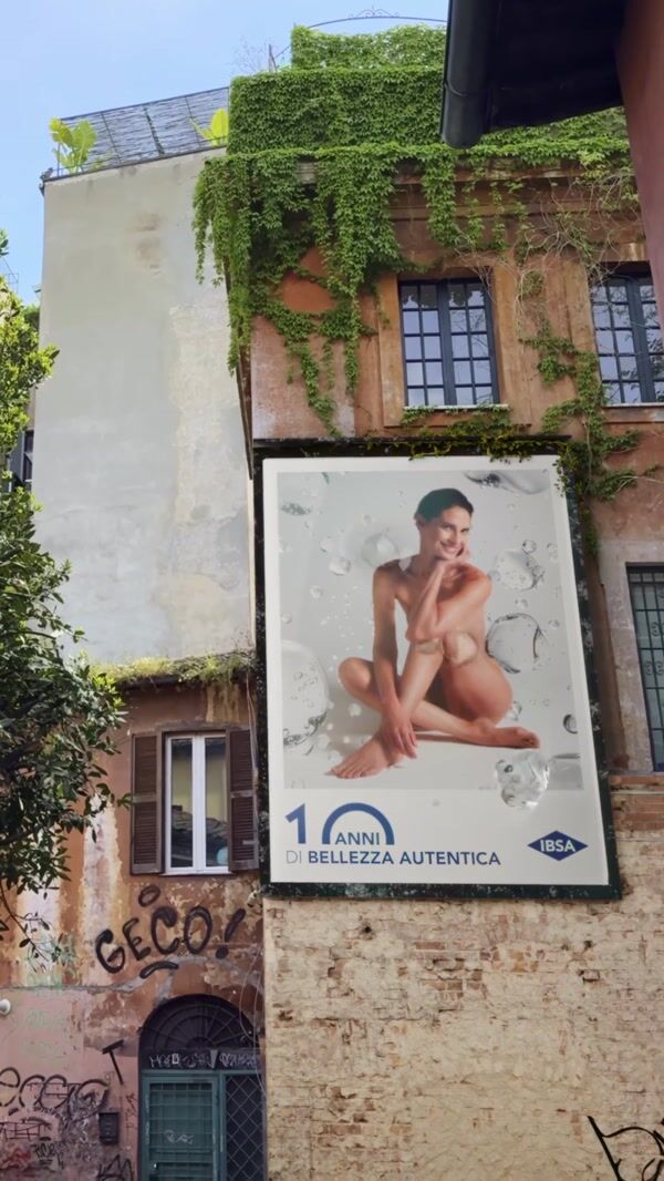 IBSA Liquid Drops Float Out of Billboard