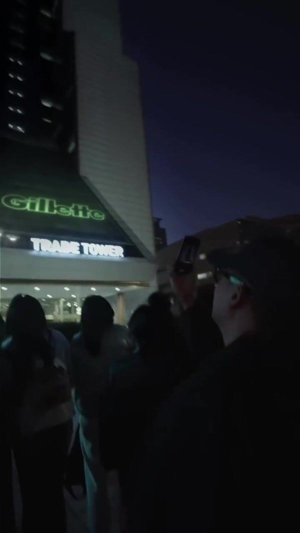 Vogue Giant Razor Slides Down Trade Tower