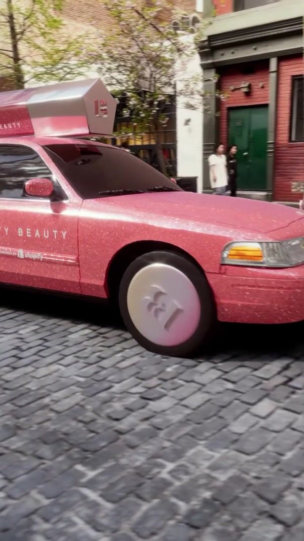 Fenty Beauty Pink Gloss Cab Roaming in NYC