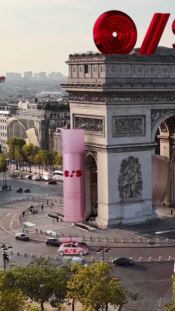 ONE/SIZE Giant Products at Arc de Triomphe