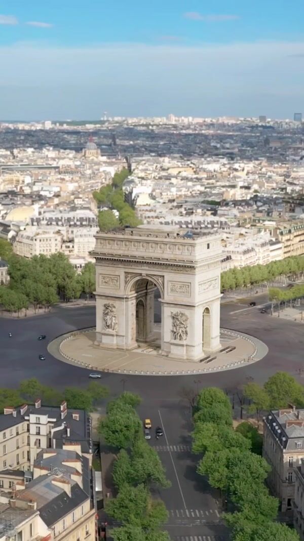 FFGolf Landmark Turns into Golf Hole in Paris