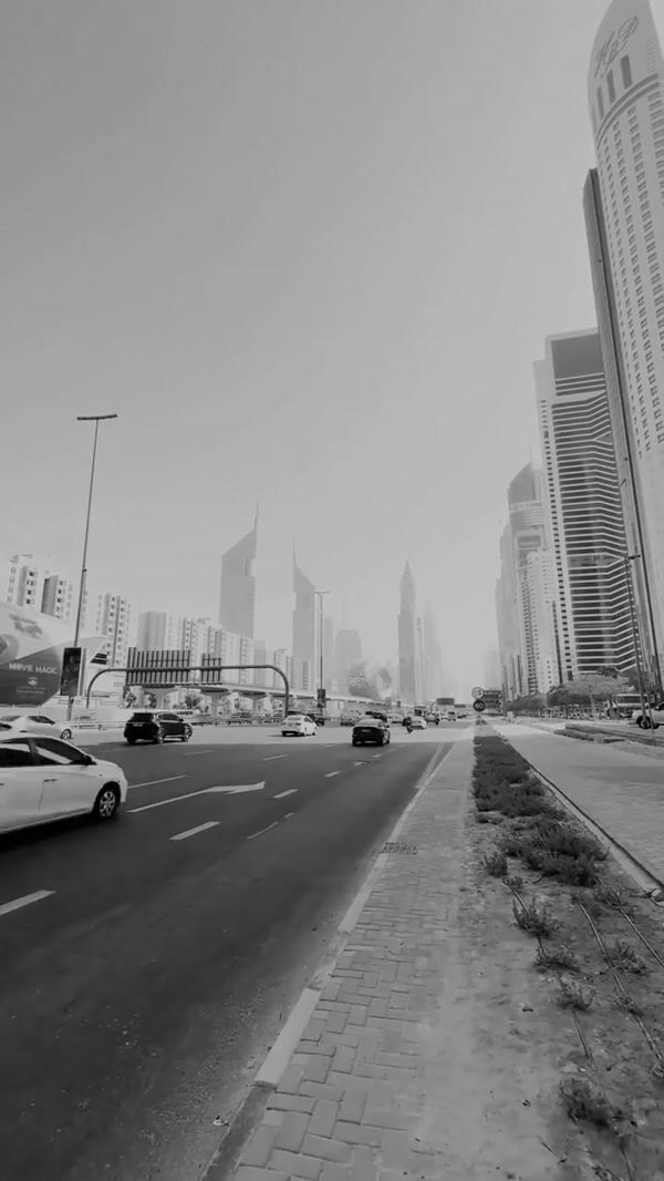 Glade Giant Spray Colors Dubai Street
