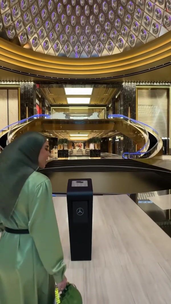 Mercedes-Benz Car Display Rises from Floor