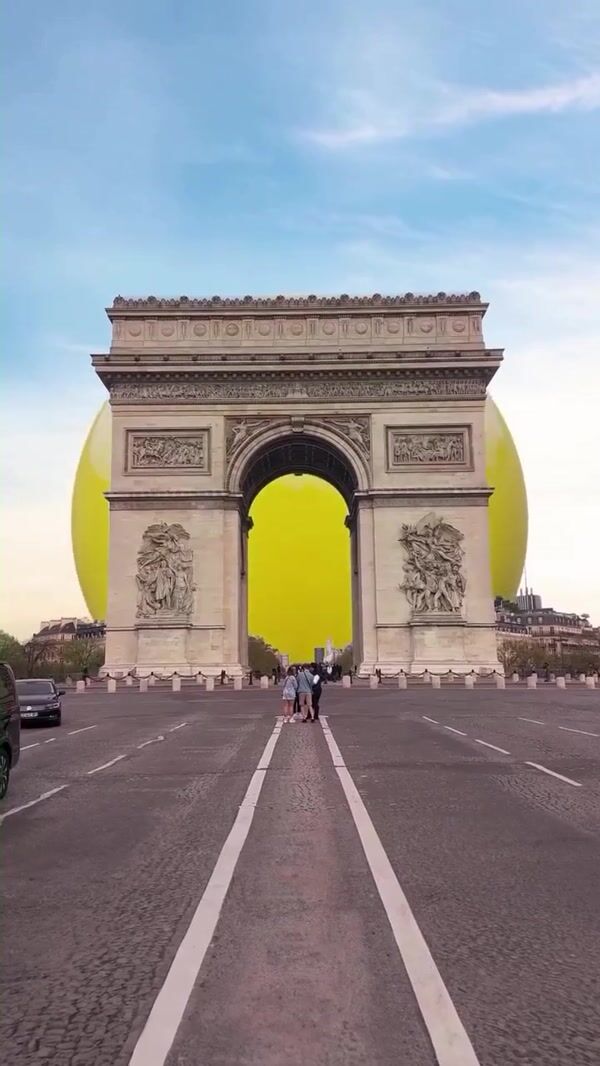 Delsey Arc de Triomphe Turned into Suitcase
