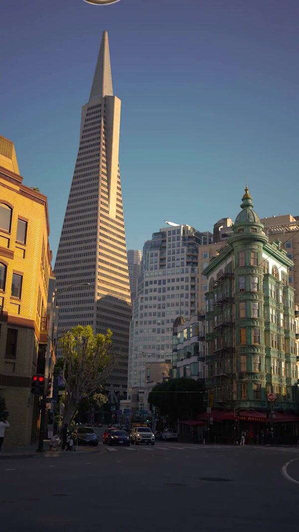 SK Giant Interconnected Rings Land on Transamerica