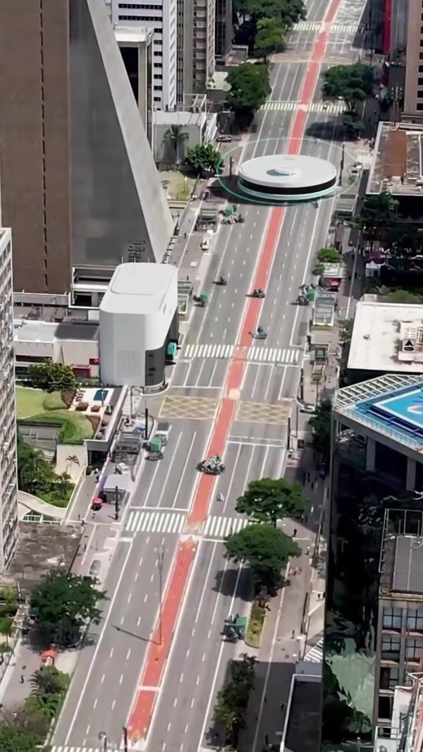Wap Robot Vacuum Cleans Avenida Paulista
