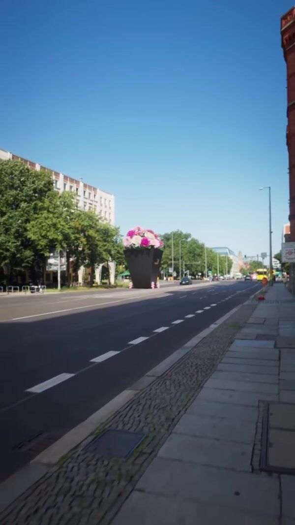 Fleurop Giant Flowerbag Rolls Through City Streets