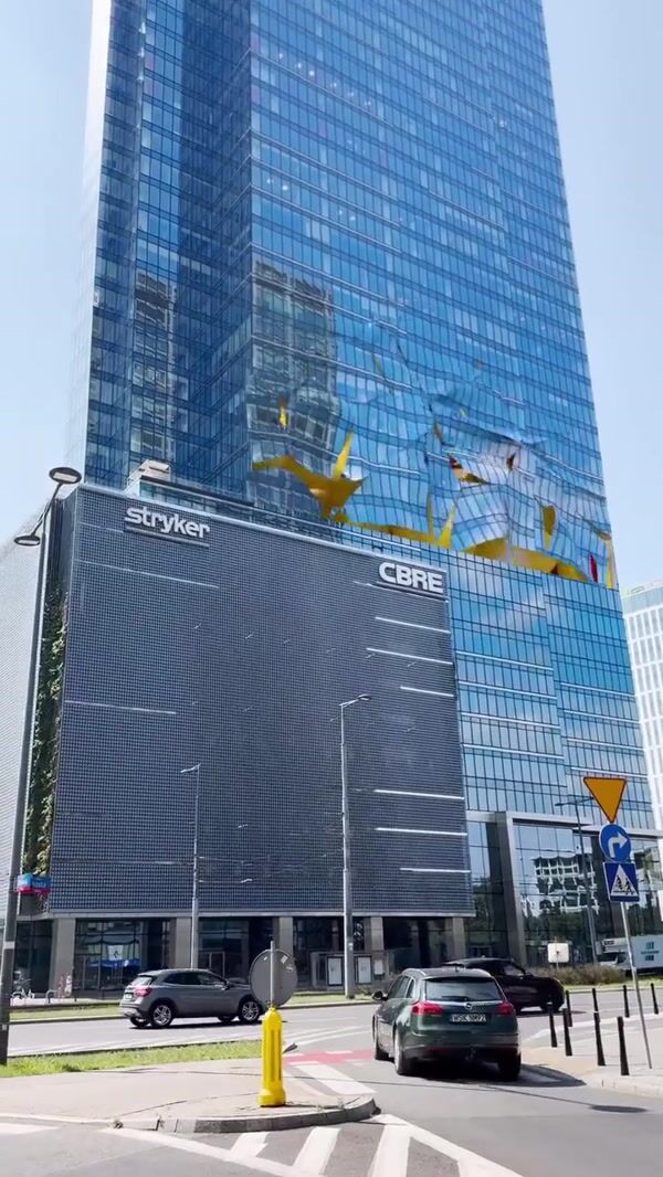 Andersen Giant Gifts Pop Out from Building Facade