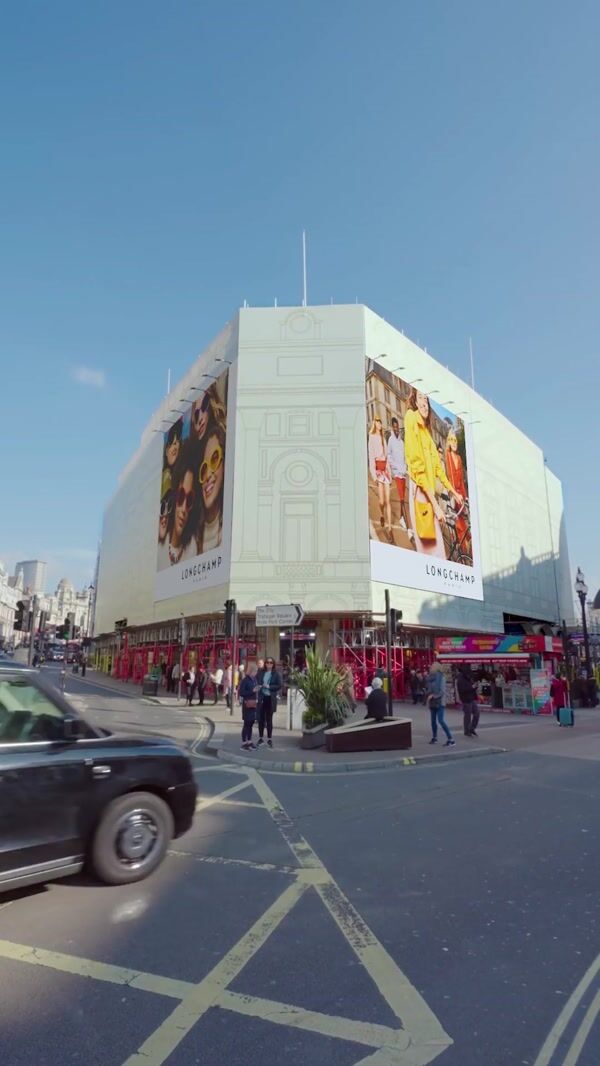Longchamp Bags Glide on Rope in London