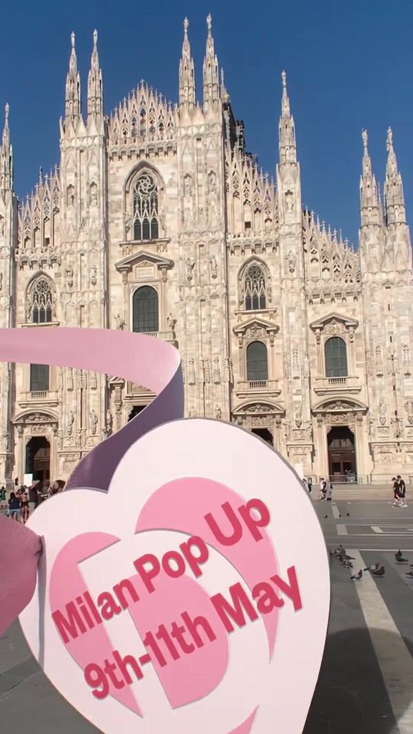 Desigual Giant Ribbon Wraps Duomo di Milano