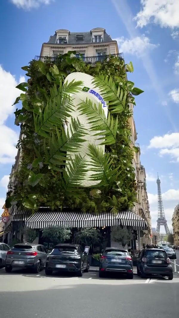 Havaianas Flip-Flop Wall Garden in Paris