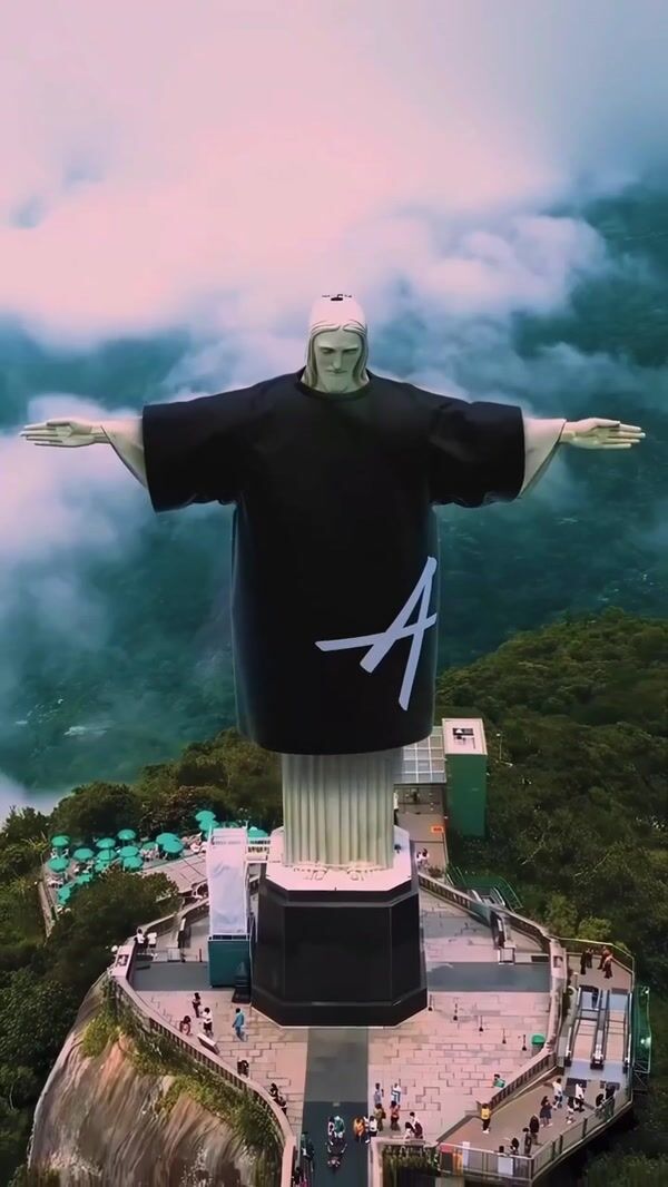 Approve Giant Black T-Shirt on Christ the Redeemer
