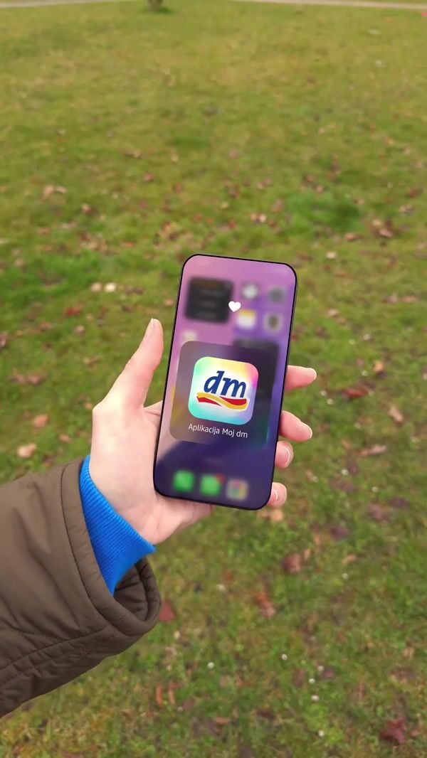 DM Inflatable Store Emerges From Phone