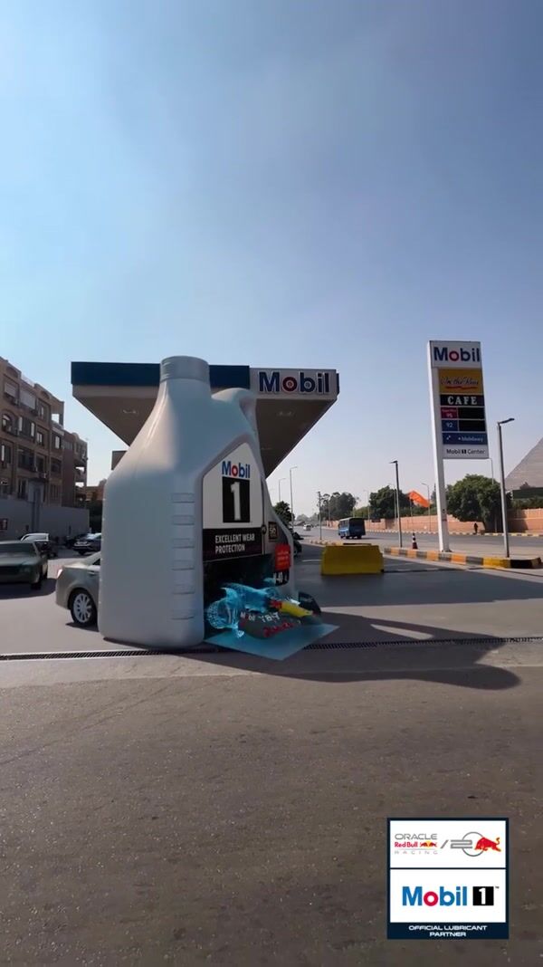 Mobil Cars Transform into F1 Racers