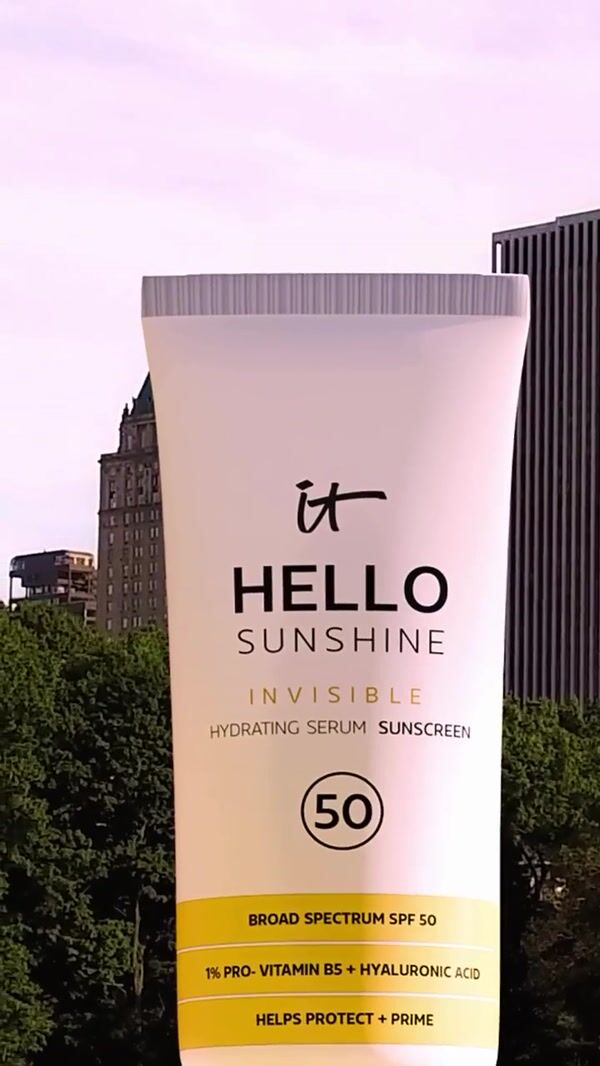 IT Cosmetics Umbrella Opens from Sunscreen Bottle