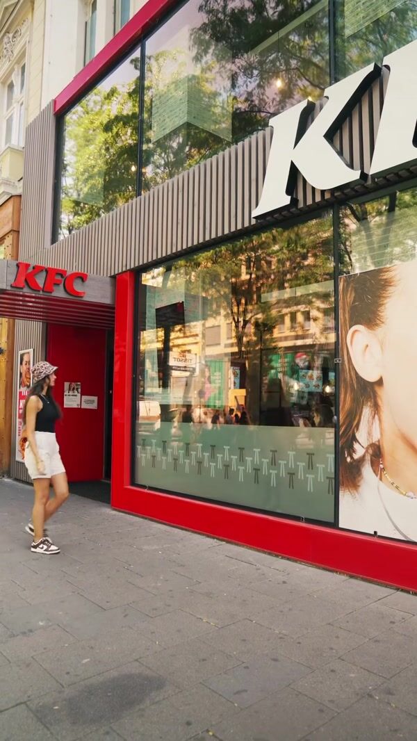 KFC Interactive Window Reveals Food Options