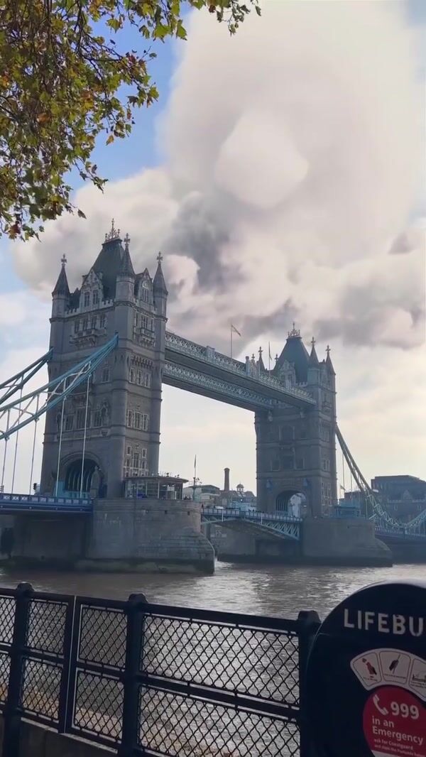Disney Studios Mufasa Cloud at Tower Bridge