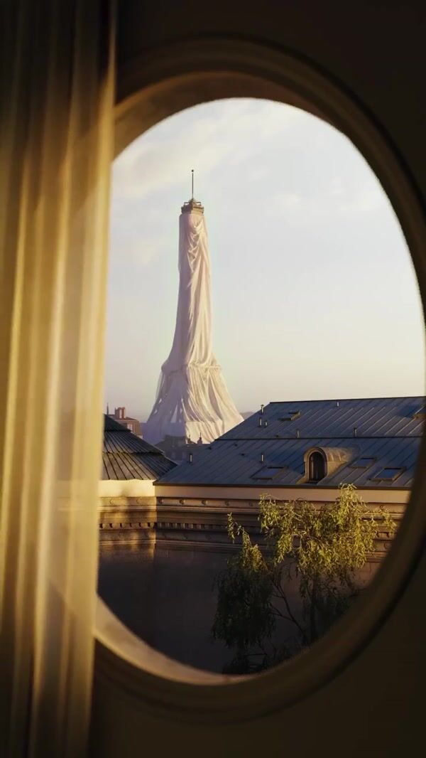 AMI Eiffel Tower Covered with Fabric