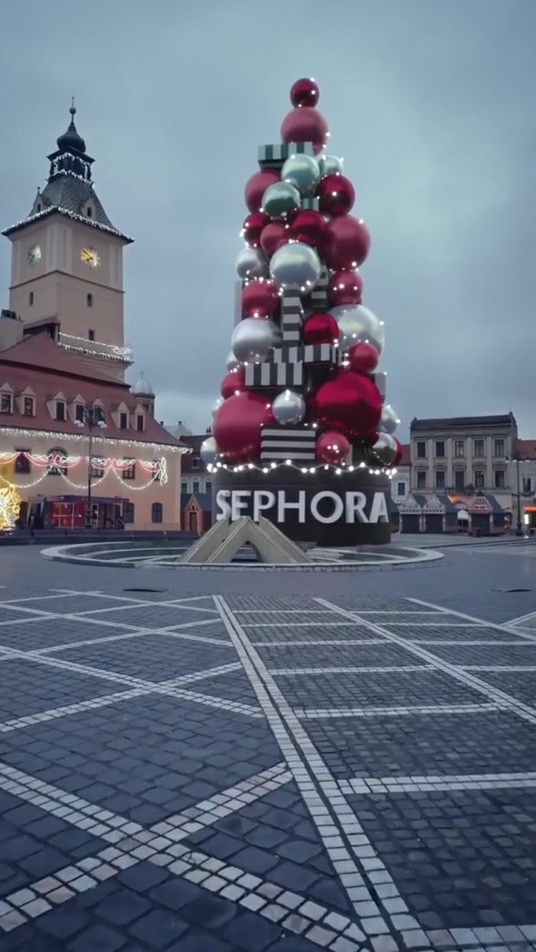 Sephora Christmas Decoration Towers at Square