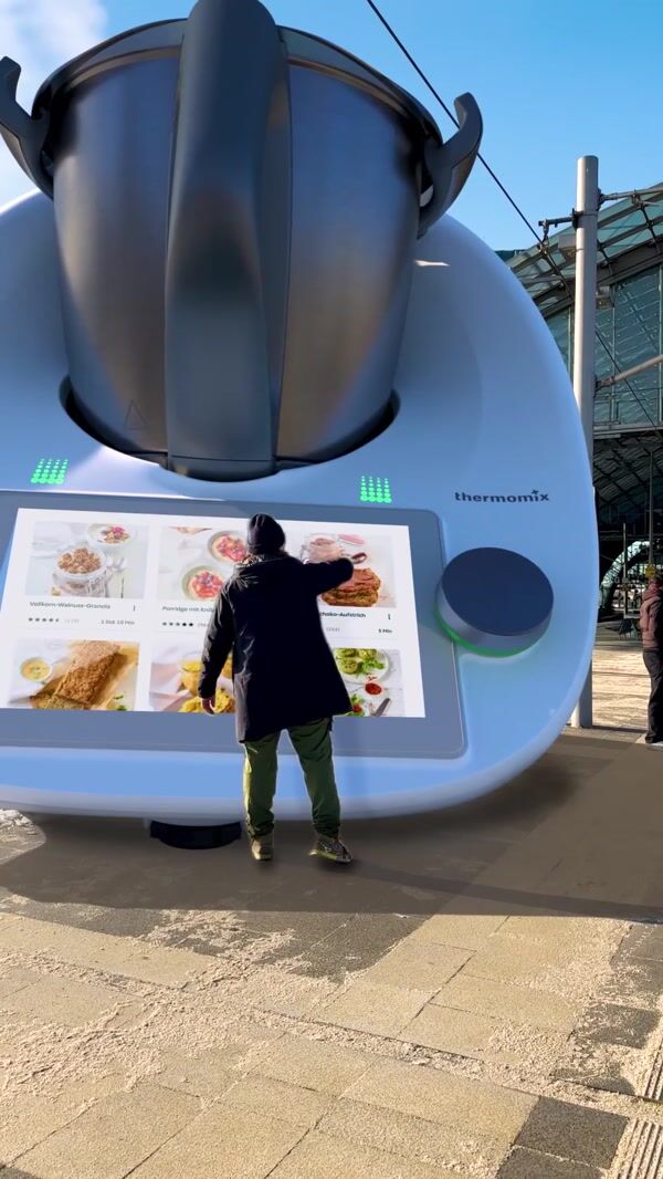 Thermomix Giant Smoothies Arrive by Train