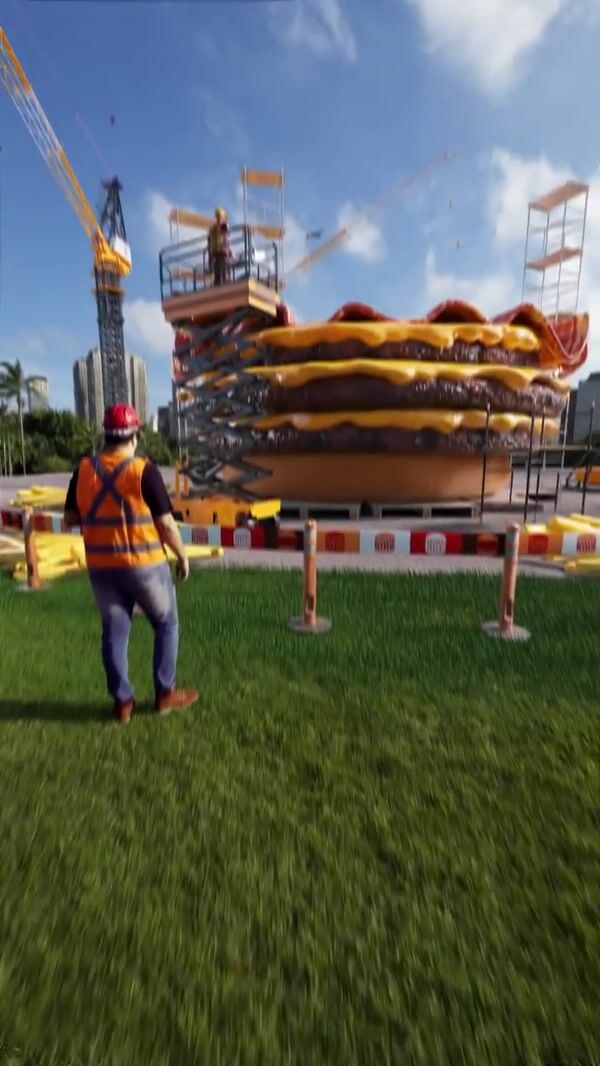 Burger King Burger Construction Site Assembly