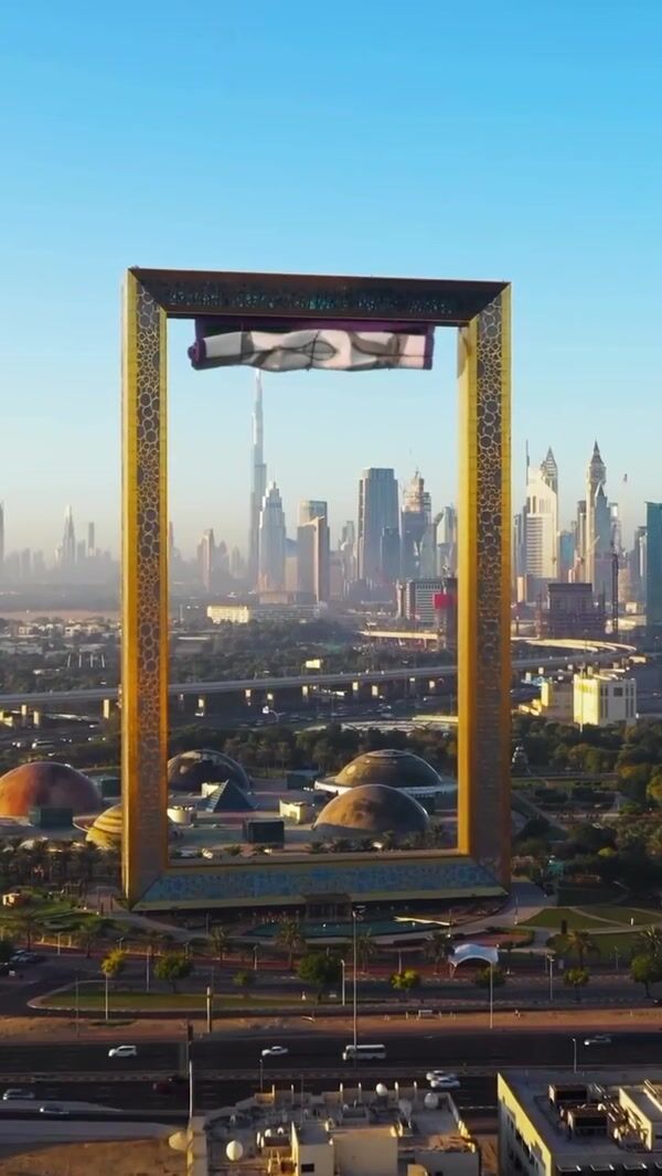 Christy Towel Rolls Down From Dubai Frame