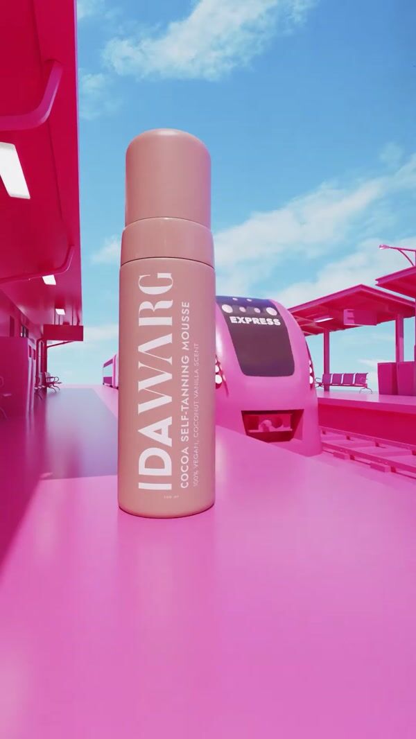IDA WARG Beauty Giant Product Rides Pink Train