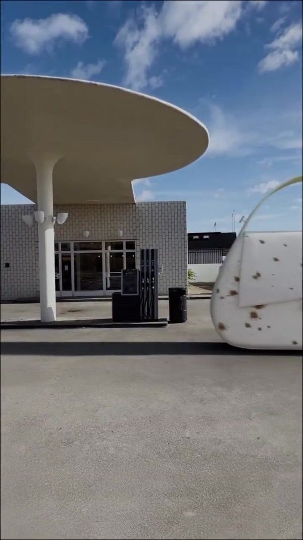 Samsøe Samsøe Giant Bag Inflates at Station