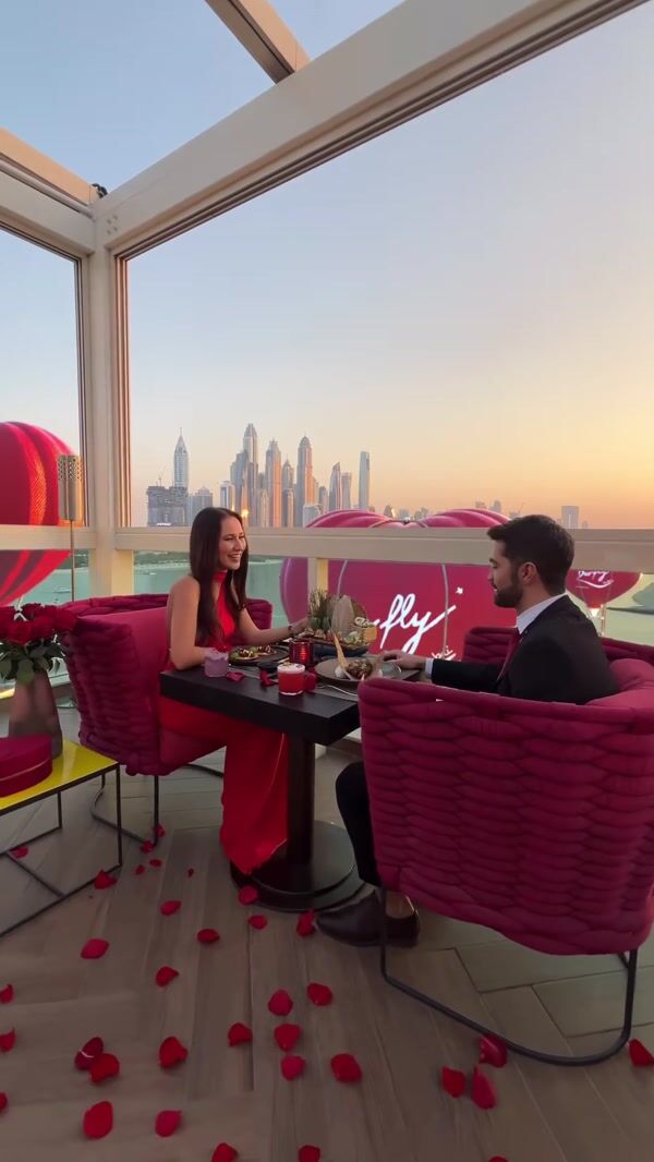 Barfly Heart Hot Air Balloons Ascend in Dubai