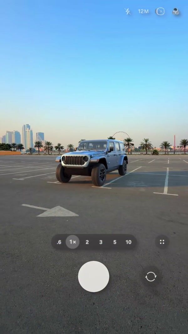 Samsung Jeep Transforms into Robot