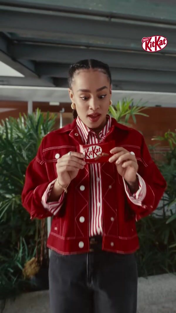 KitKat Woman Runs Away from Hovering Notifications
