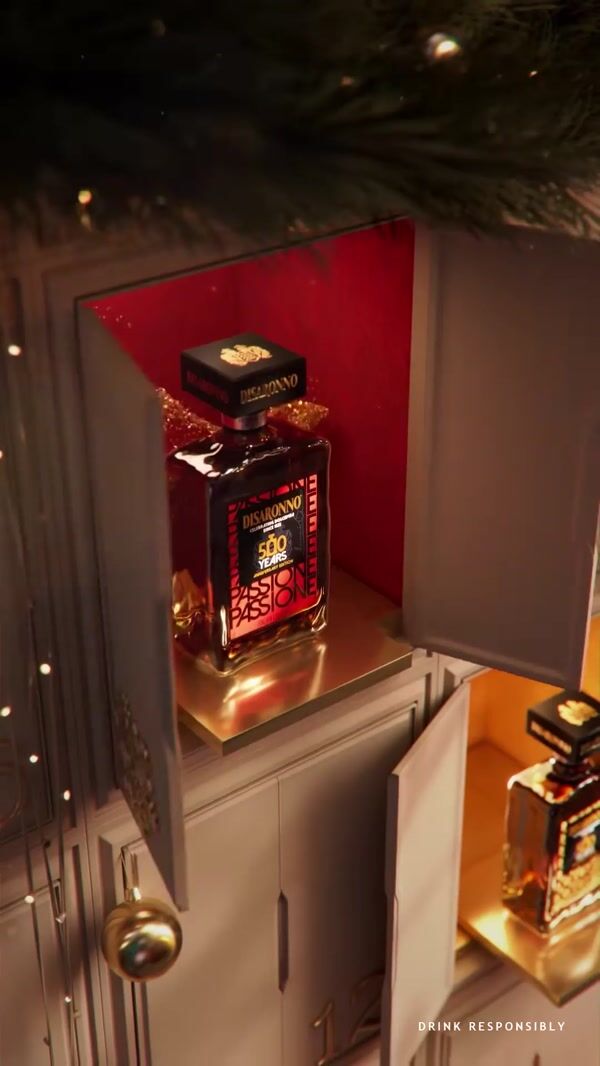 Disaronno Bottles Slide Out of Lockers