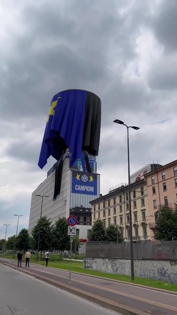 Inter Giant Trophy Unveiled on Top of Building
