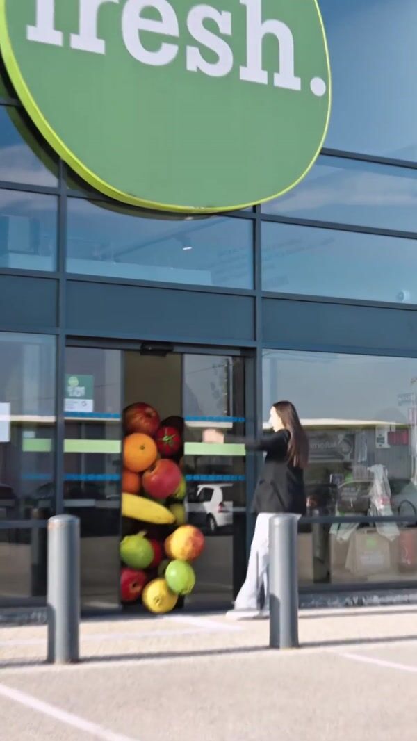 fresh. Giant Fruits Overflow Store Entrance