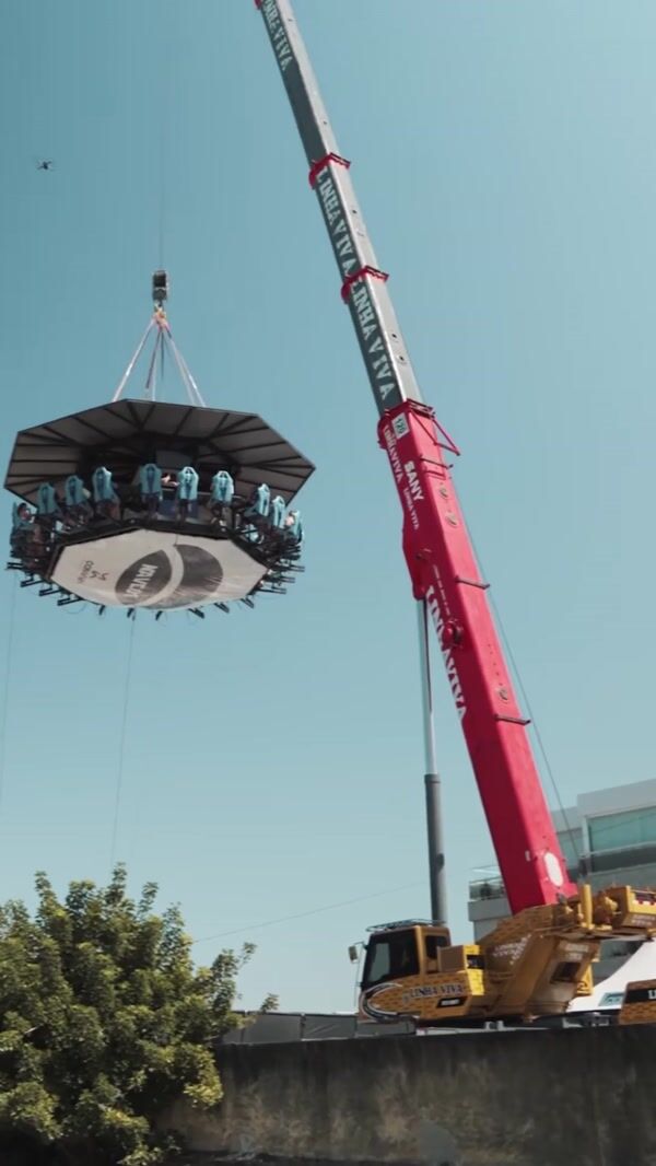 Conviva Blimp Delivers Custom Built Station