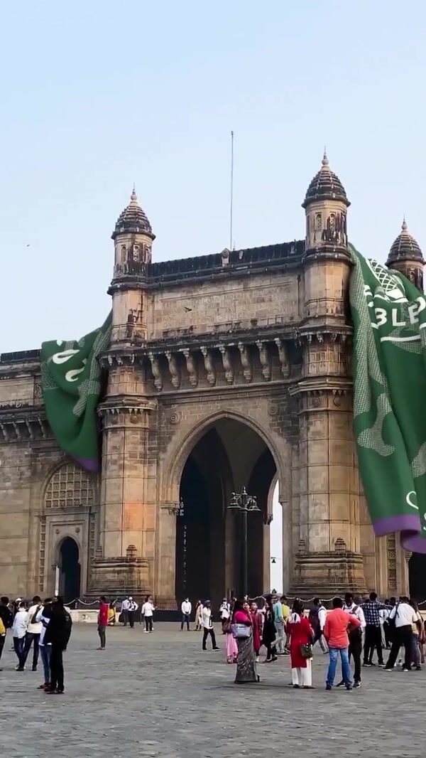 Christy Towel Wraps Gateway of India