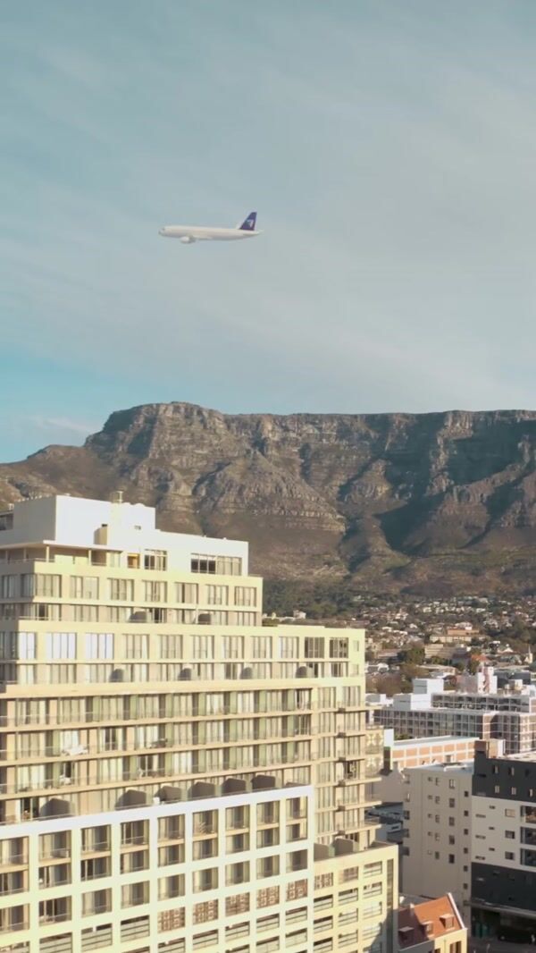 LEGO Massive Crate On Table Mountain