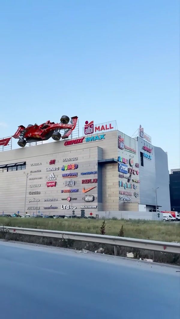 Cineplexx Giant F1 Ferrari Mounted on Albi Mall