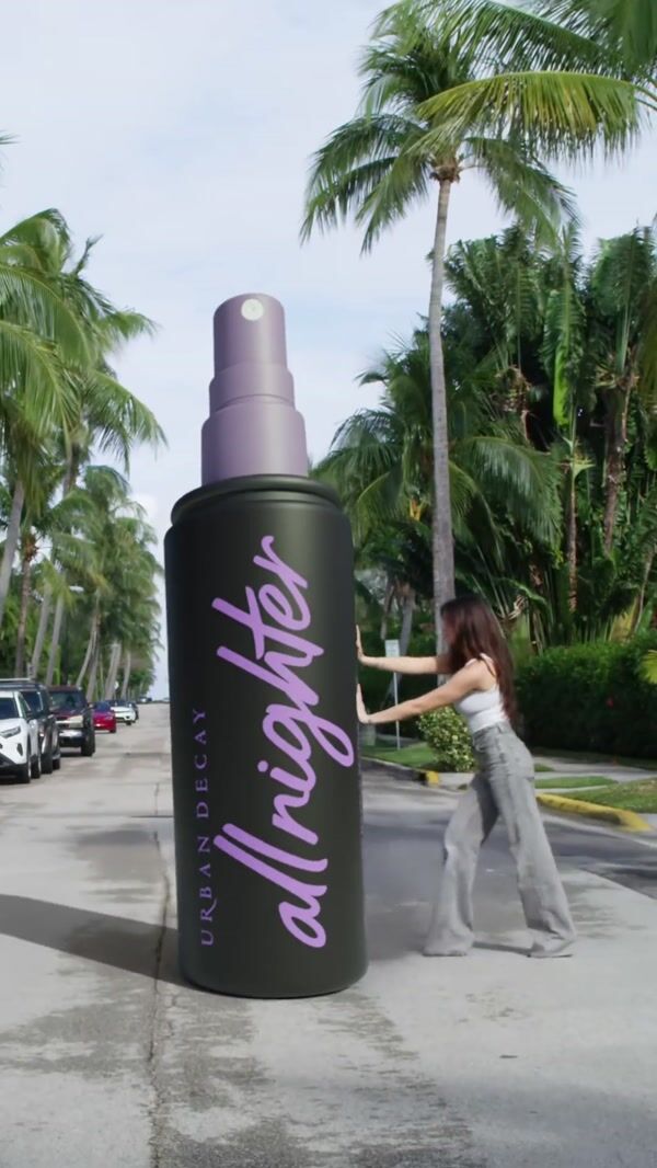 Urban Decay Bottle Spray Stuck on Street