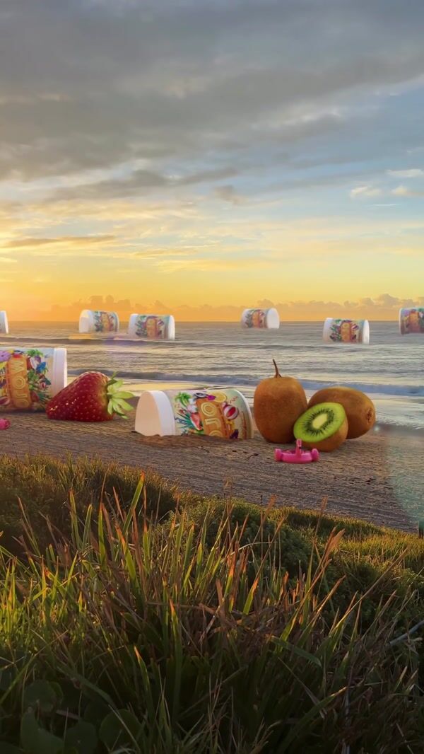 Best Body Giant Mojo Jars Float at Newcastle Beach