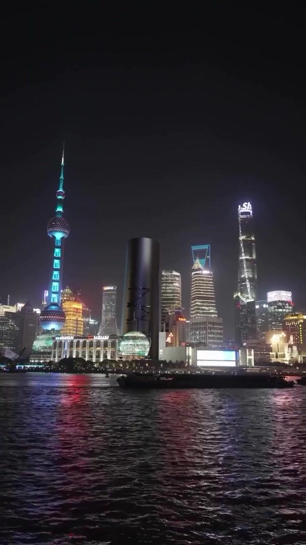 NARS Cosmetics Red Lipstick Skyscraper in Shanghai