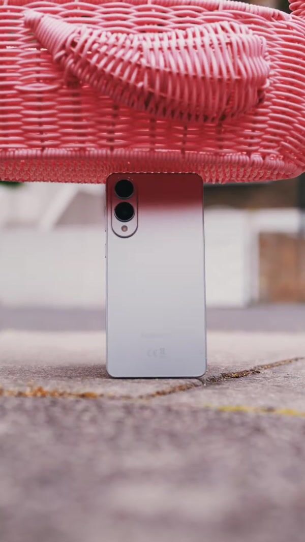 Samsung Smartphones Balancing Objects
