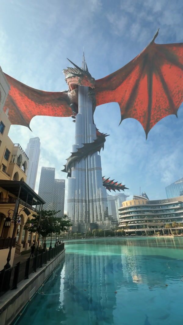 Burj Khalifa has a new resident 🐉