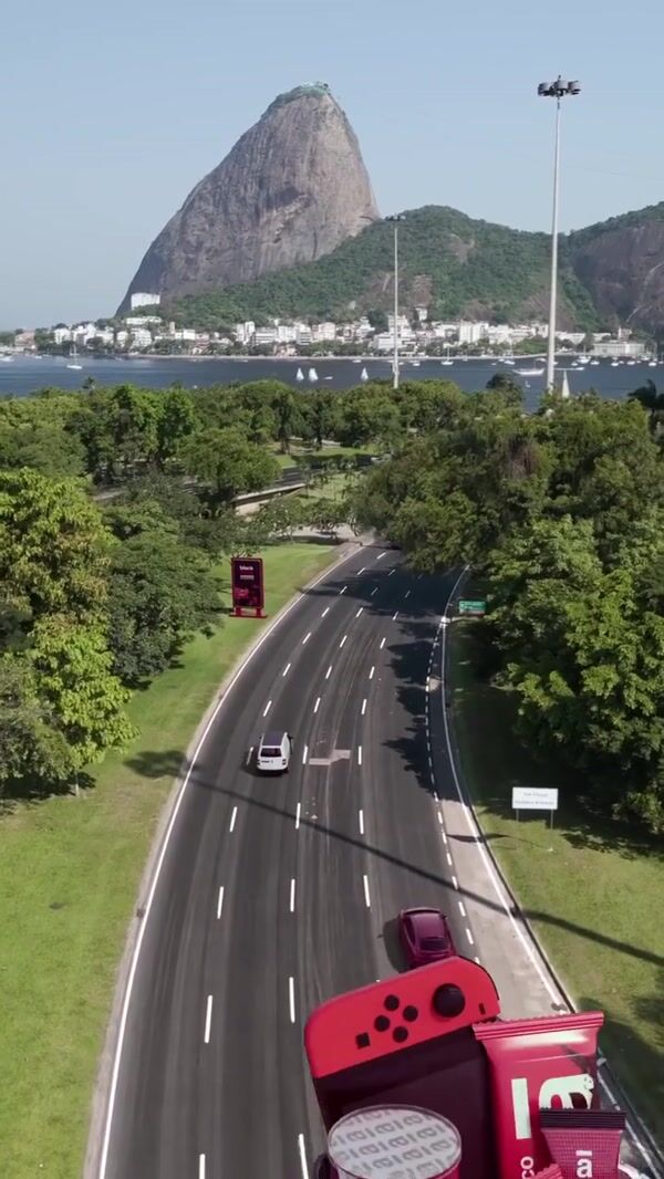Americanas Grocery Basket Driving in Rio de Janeiro