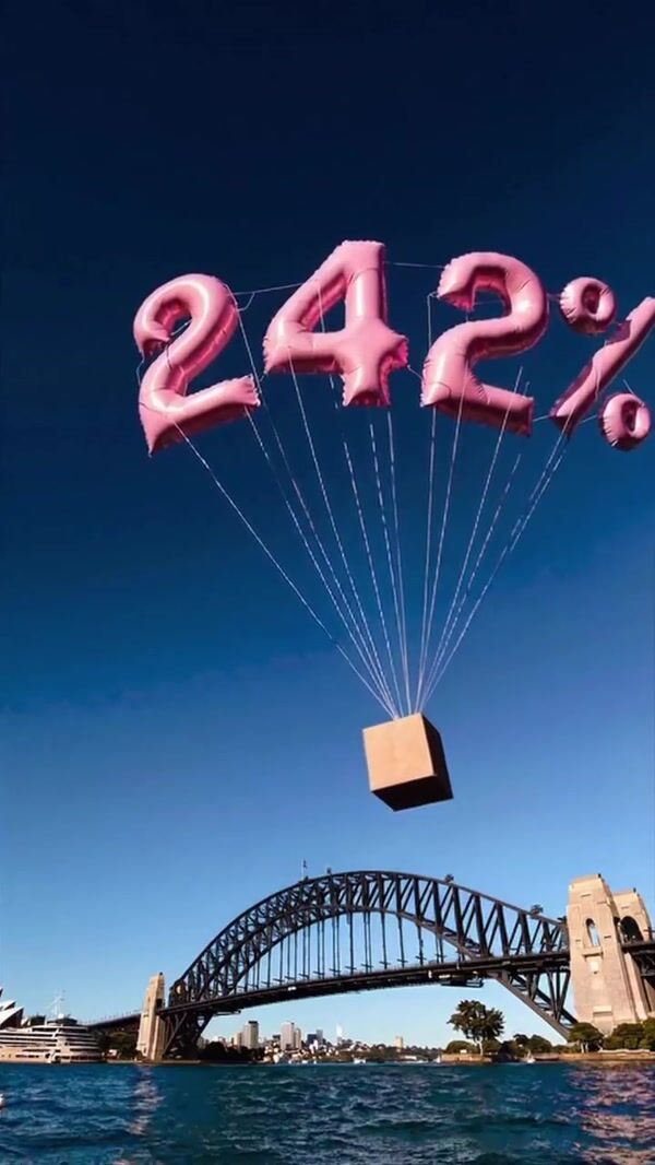 Benefit Balloons Carrying Box at Harbour Bridge